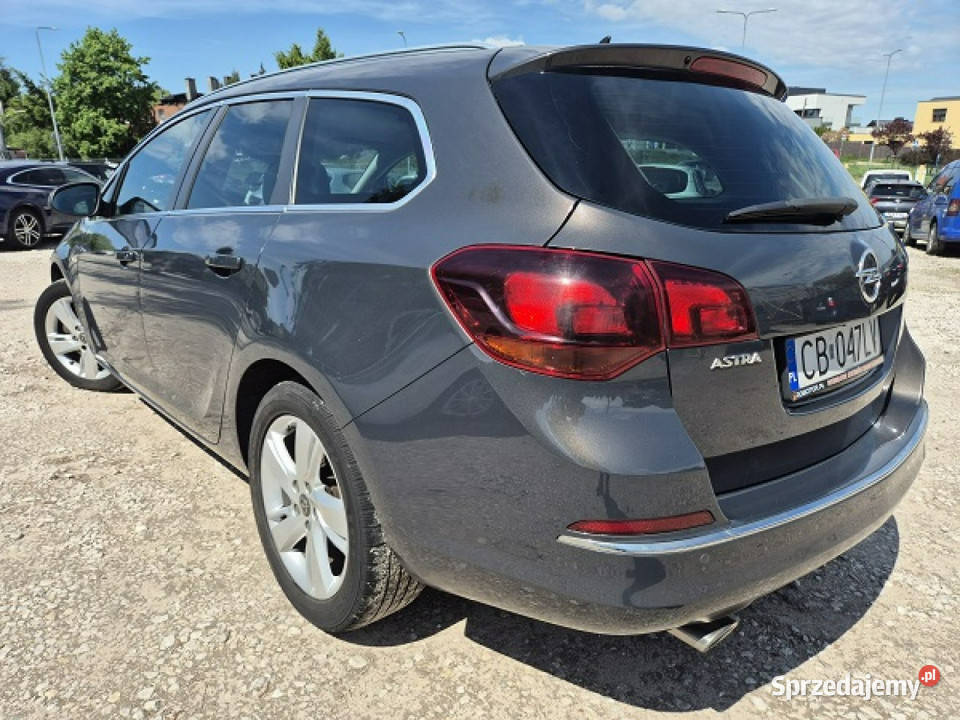 Opel Astra Salon Full wersja 180 Model 2014 J kurtyny powietrzne Astra Bydgoszcz