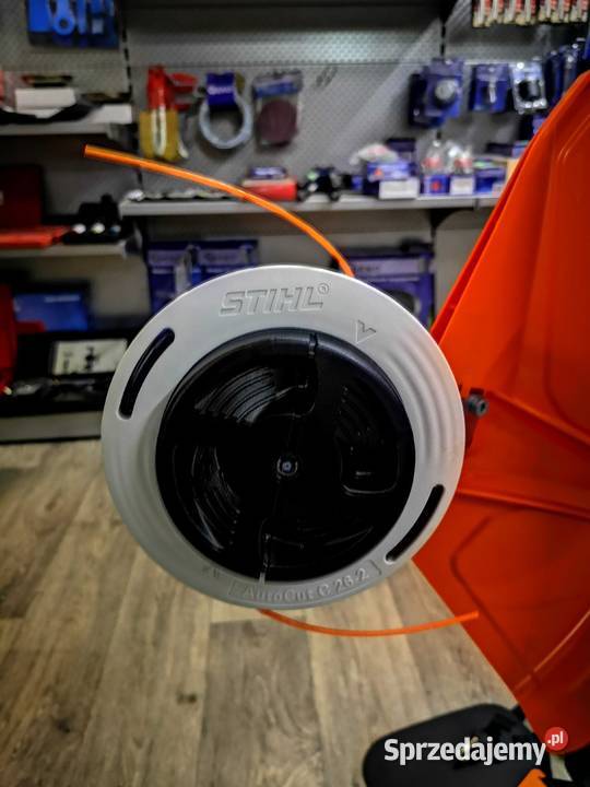 Kosa spalinowa podkaszarka STIHL FS250 22 Czarna