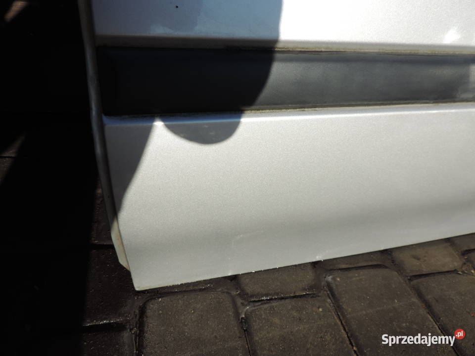 HONDA CIVIC 6 HB DRZWI LEWE TYLNE NH614M