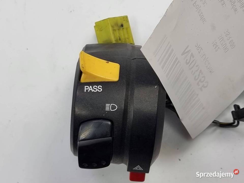 PRZEŁĄCZNIK SUZUKI GSR 600 LEWY