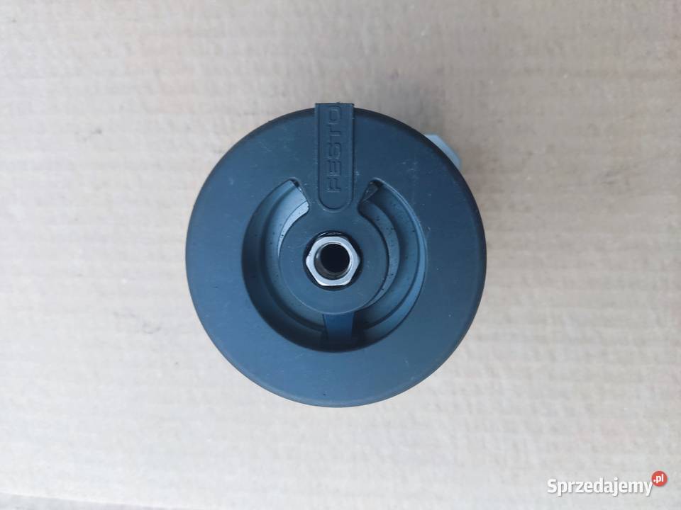 Siłownik wahadłowy Kotlin