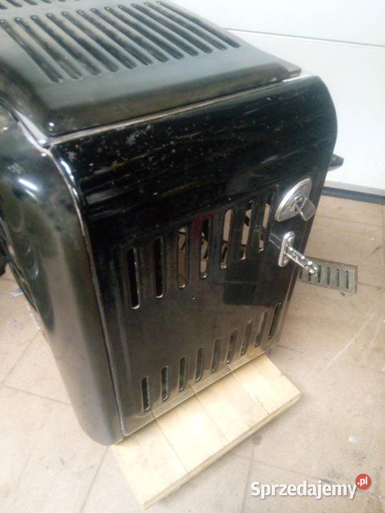 Piec z fajerkami Kominek zeliwny 1959 Vintage pomorskie Borcz