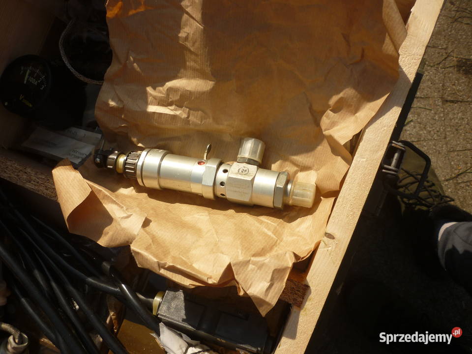 BWP BRDM CZOŁG skrzynka części Dębica