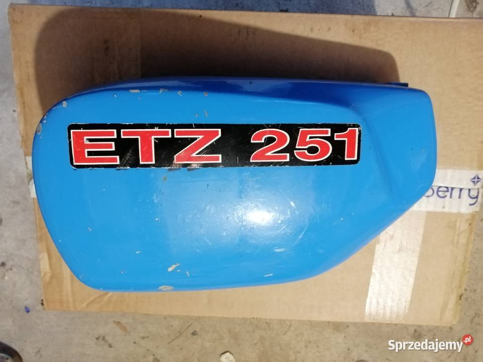 MZ Etz 251 Boczek dekiel lewy obudowa filtra wielkopolskie Trzcianka