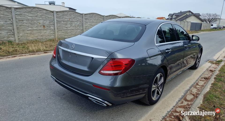 MercedesBenz E 220D Jarocin