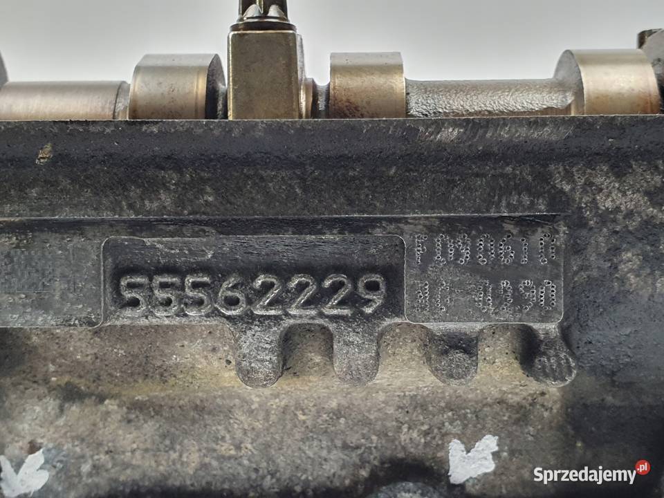 GŁOWICA CYLINDRÓW Opel Corsa D 12 16V 55562229 osobowe lubelskie Chełm