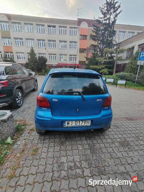 Toyota Yaris 10 automat z gazem 5drzwi niebieski