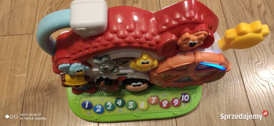 Zestaw skrzynka różnych zabawek Fischer Chicco Fisher Price