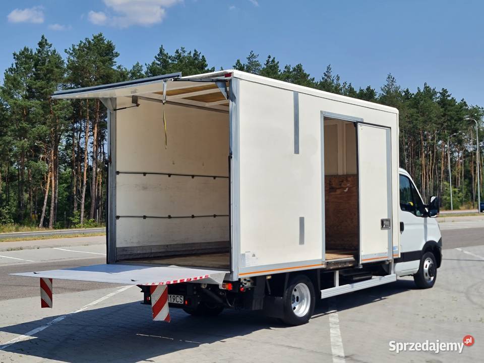 Iveco Daily 35C15 KONTENER 8 Palet WINDA 750 na Daleszyce
