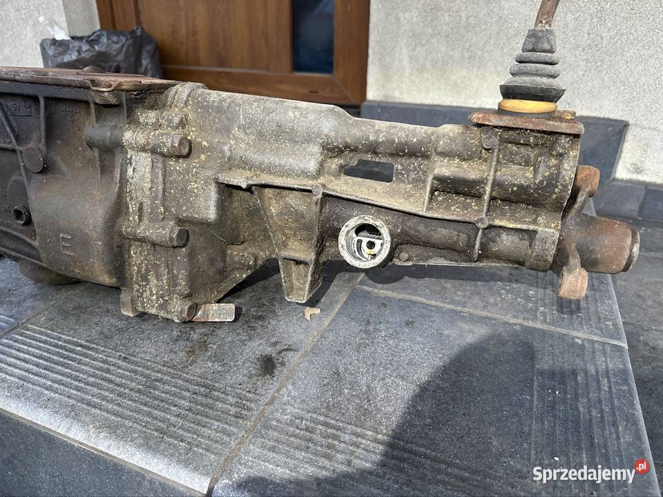 Skrzynia biegów Ford Granada 28 V6 5 biegów Rok produkcji 1985 podkarpackie Jarosław sprzedam