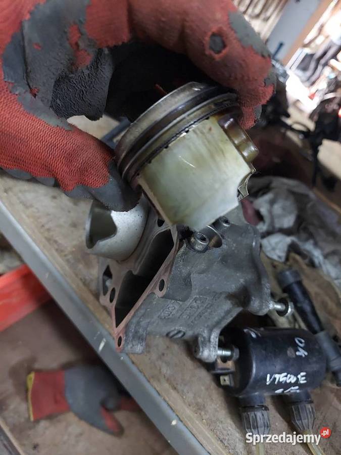 Suzuki Burgman 125 K7 cylinder tłok pierścienie