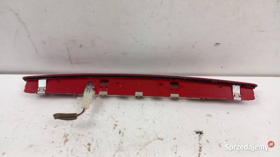 OPEL ASTRA J KOMBI LAMPA 3 STOP
