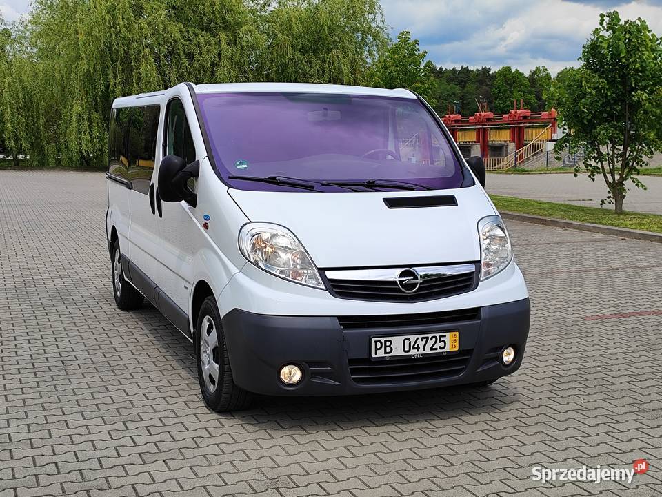Opel Vivaro Long 9 osób z Niemiec Nawiewy sprowadzony Wójtostwo