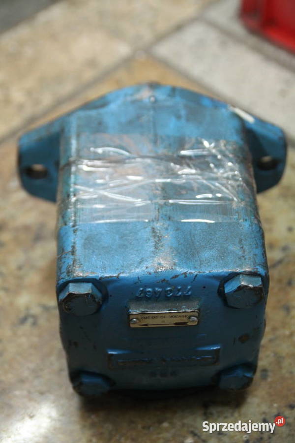 Vickers model 35V30A1C22R Warszawa