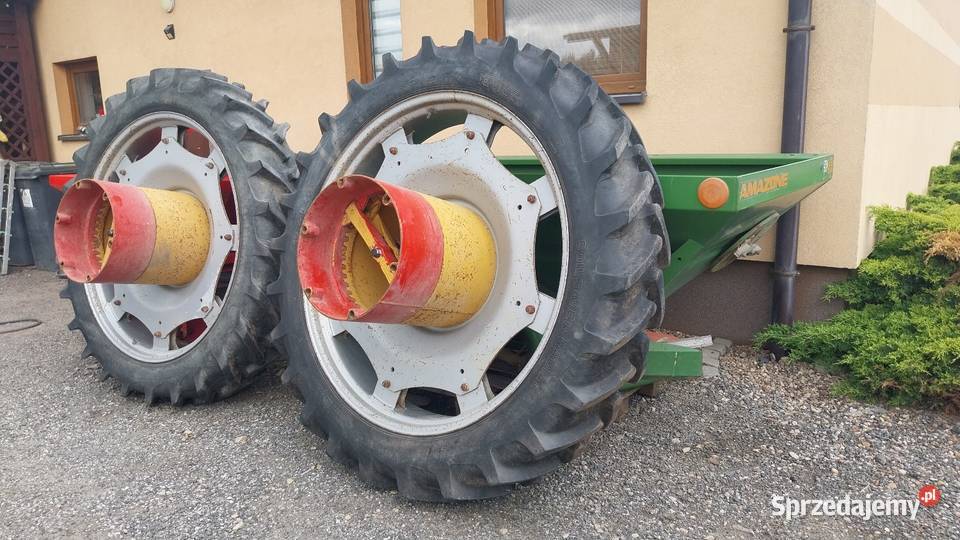 KOŁA 124 R46 ze sprzęgami do ciągnika 2 TAURUS Przymiłowice