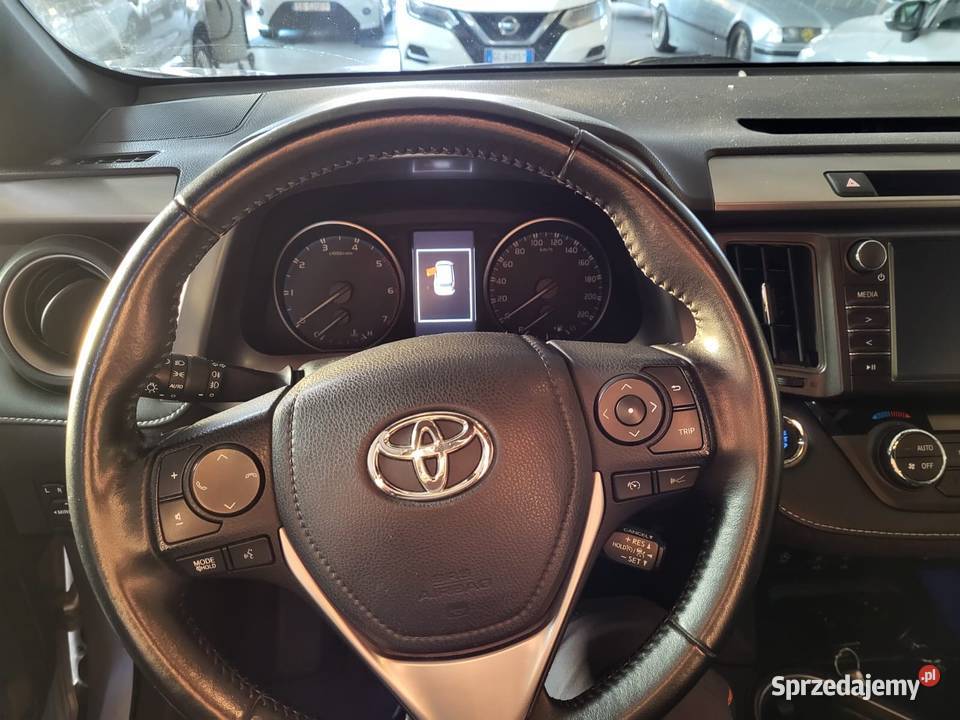 Toyota RAV 4 nieuszkodzony sprzedam