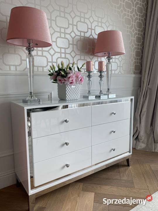 Komoda nowoczesna biała na srebrnych nogach Dom i Ogród Warszawa sprzedam