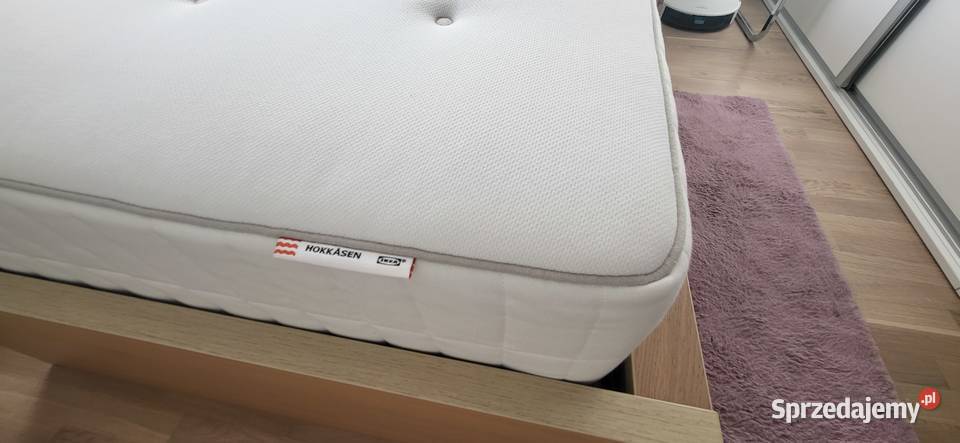 Sprzedam łóżko z materacem Stan idealny Łóżka