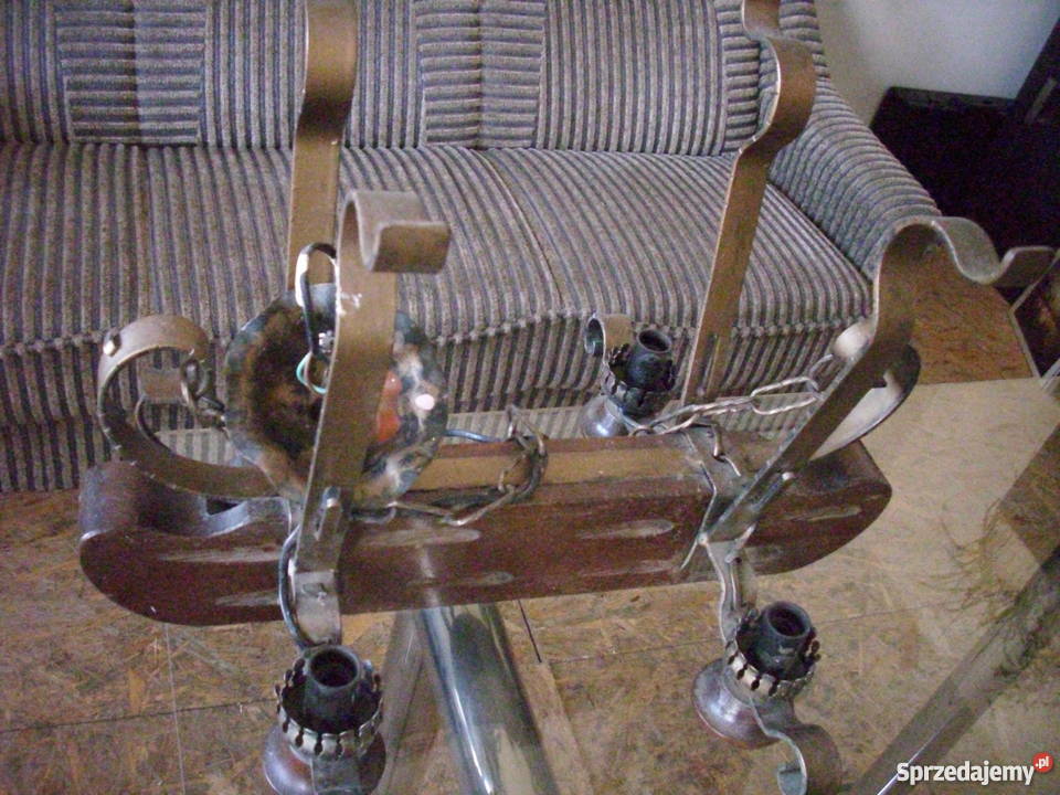 Staryciężkizabytkowy żyrandol do salonu Barlinek