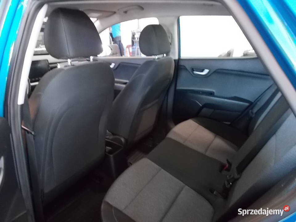 KIA STONIC salon Polska niebieski Dębica