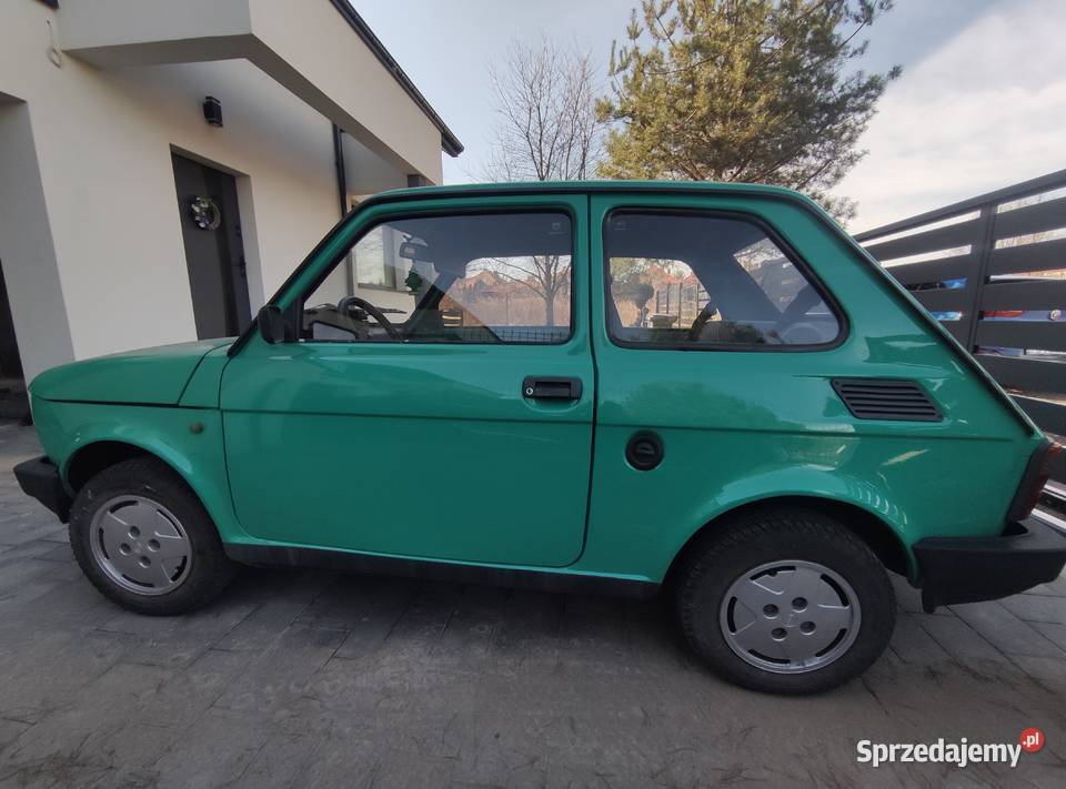 Fiat 126p po remoncie blacharskim i lakierniczym