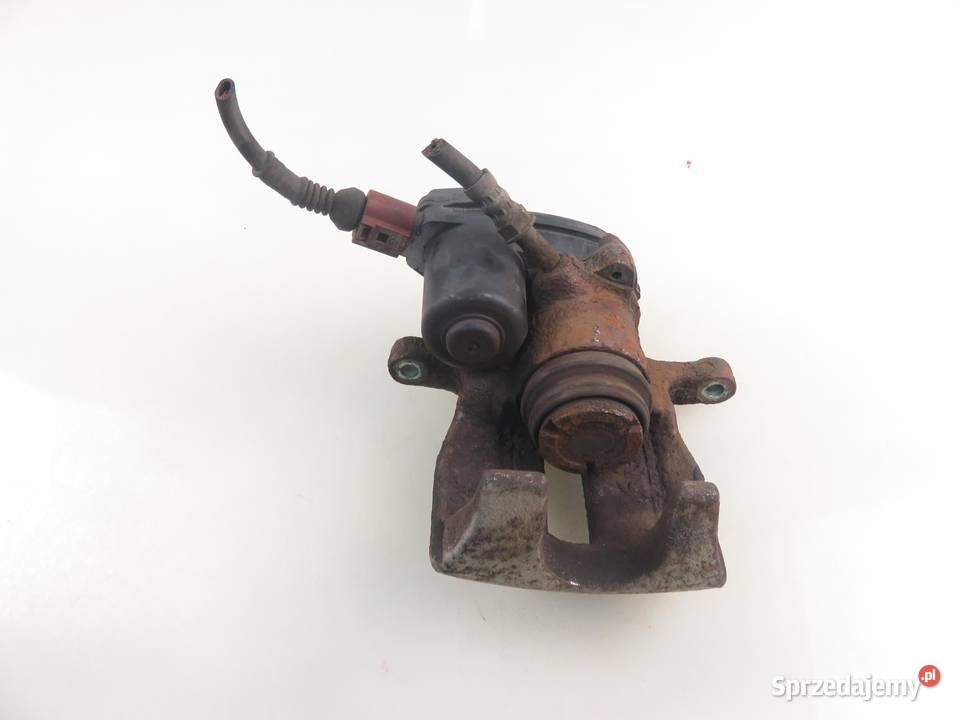 ZACISK LEWY TYŁ AUDI A4 B8 18 TFSI 32335478