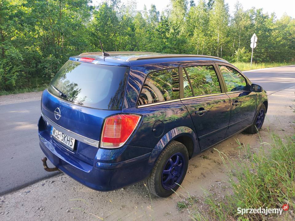 Astra H 16 benzyna 105 kombi stan alefelgi kupiony w Polsce Golub-Dobrzyń sprzedam