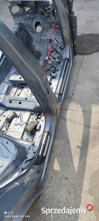 ĆWIARTKA PRÓG BOK PRAWA STRONA AUDI Q5 8R LY7G Przystajń