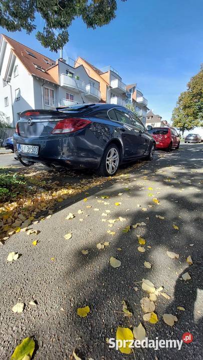Opel Insignia 20 Turbo 220 4x4 granatowy Insignia Limanowa