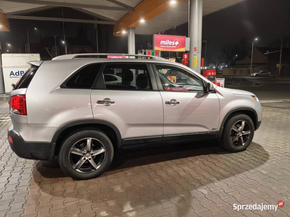 KIA SORENTO 22 CRDI SALON POLSKA 4X4 SKÓRA XENON światła do jazdy dziennej