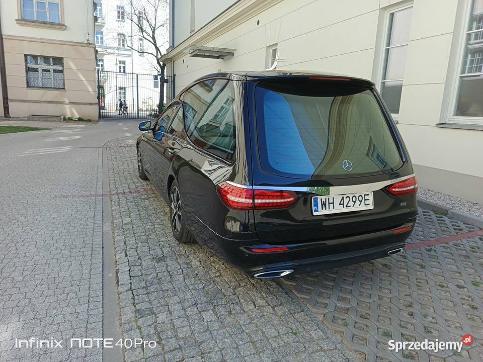 karawan pogrzebowy Klasa E Warszawa