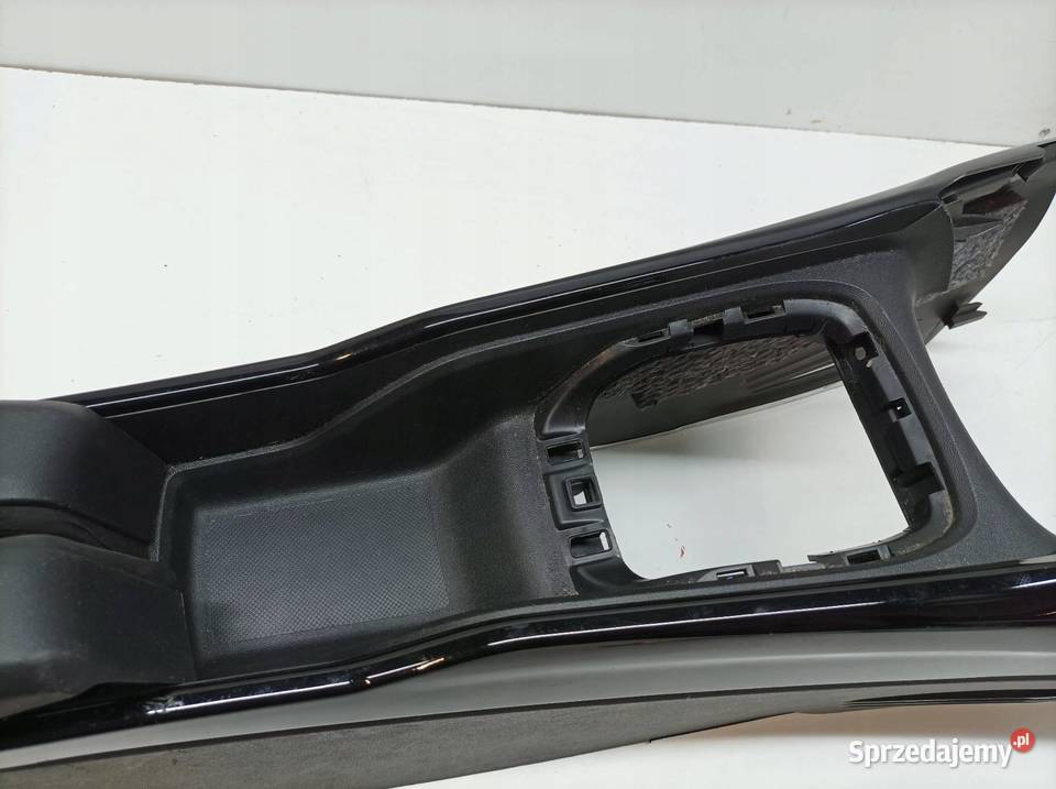 TUNEL ŚRODKOWY Peugeot 2008 I 20132019 Podłokietniki