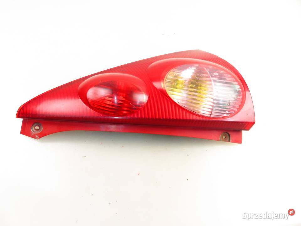 LAMPA PRAWA TYLNA PEUGEOT 107 815500H040 Lampy tylne