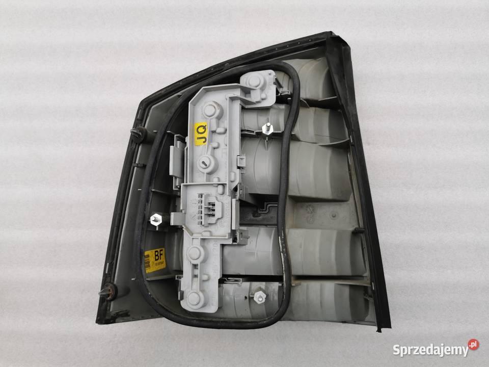 Lampa Prawy Tył Tylna Prawa Opel Vectra C GTS Wyszków