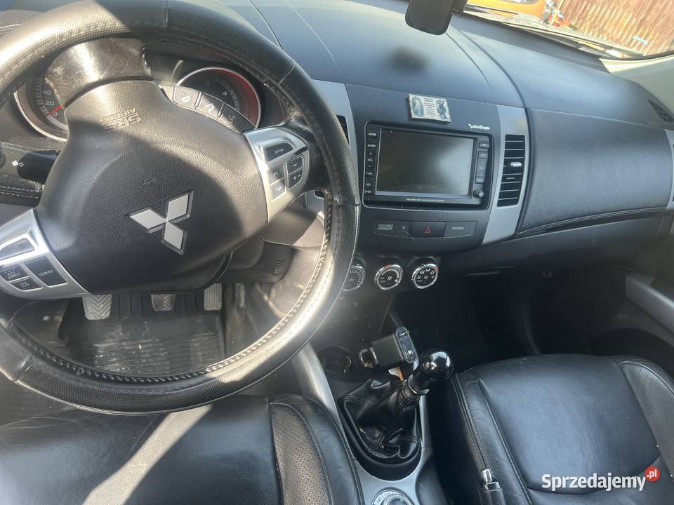 Mitsubishi Outlander 4x4 7osobowy 4/5 Outlander Brzesko