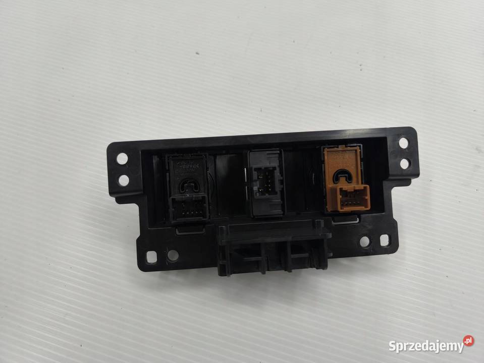 PANEL PRZEŁACZNIK PODGRZEWANIA FOTELI FX II QX70 sprzedam