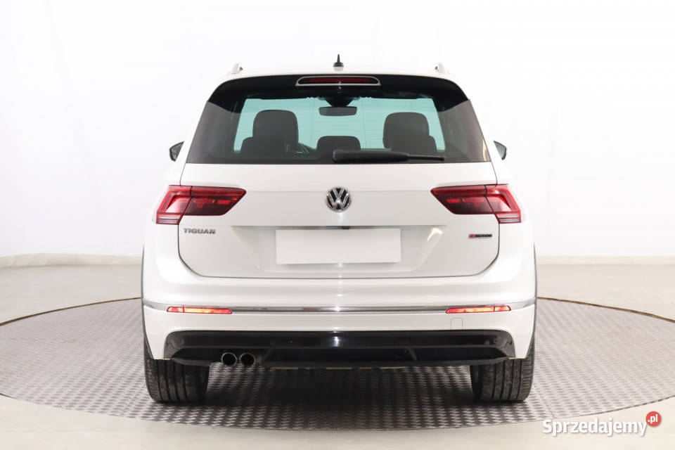 VW Tiguan 20 TSI czujnik parkowania