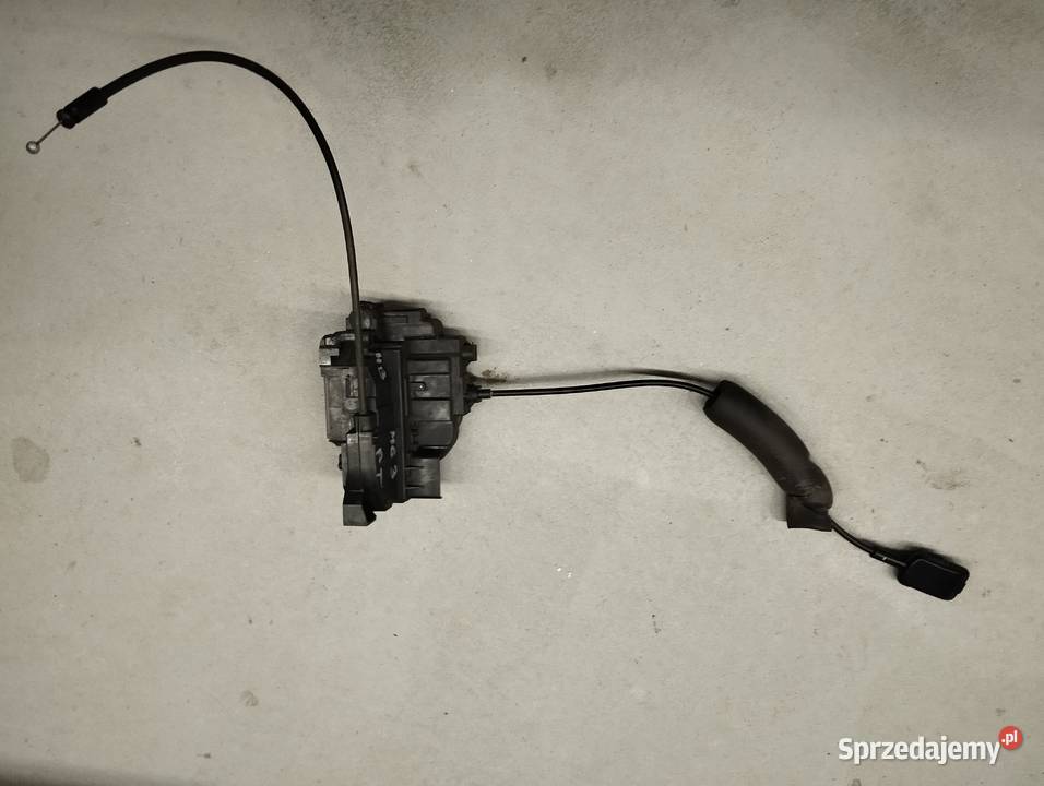 Zamek drzwi prawy tył Megane III 825020002R Łask