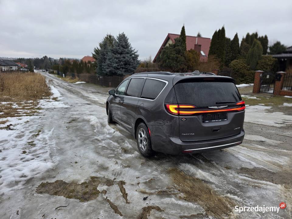 Pacifica limited 2022r podgrzewane fotele Lublin sprzedam