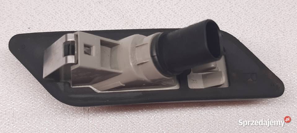 KIERUNKOWSKAZ BOCZNY PRAWY BMW Z3 E36 8389536 sprzedam