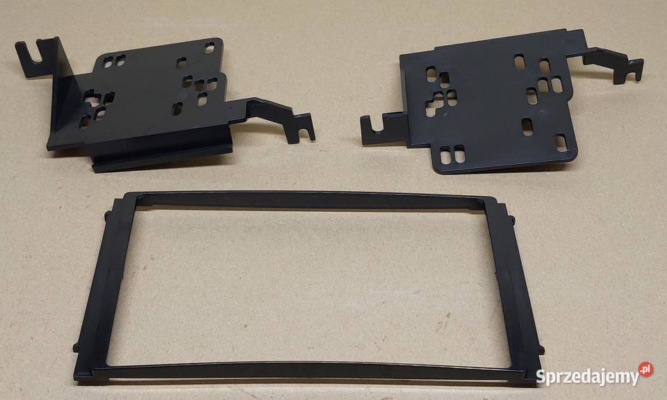 RAMKA RADIA 2 DIN HYUNDAI SANTA FE II 0710 CARAV osobowe Mielęcin