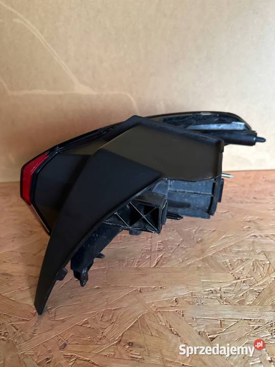 LAMPA LEWY TYŁ OPEL CORSA F 90194151 Lewe dolnośląskie Mirsk sprzedam