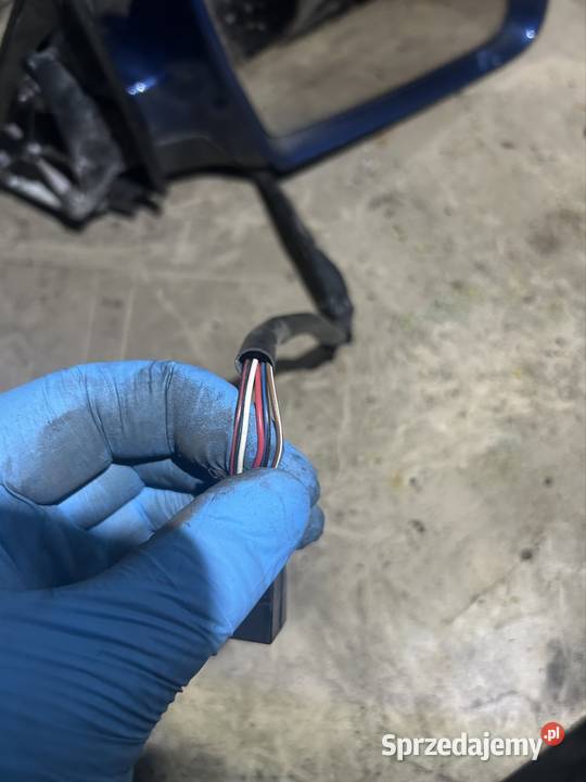 Lusterko zewnętrzne prawe Audi A3 8P 6PIN sprzedam