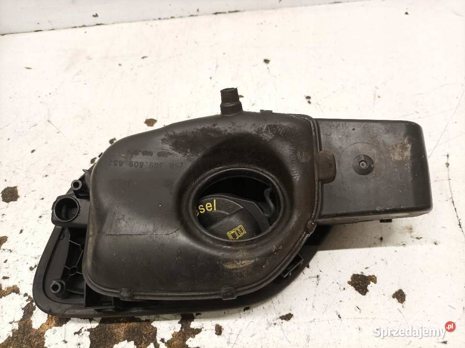 KLAPKA WLEWU PALIWA SZARA 3G9809857 VW sprzedam