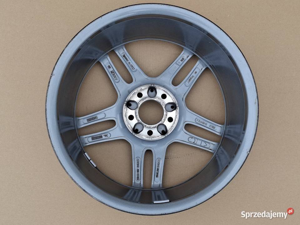 MERCEDES AKLASA W176 CLA AMG FELGA ALUFELGA 18 Bieleń