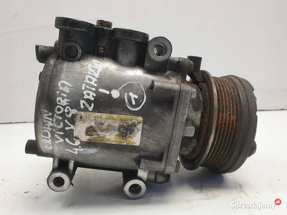 Ford Crown Victoria II 46 V8 SPRĘŻARKA Janów