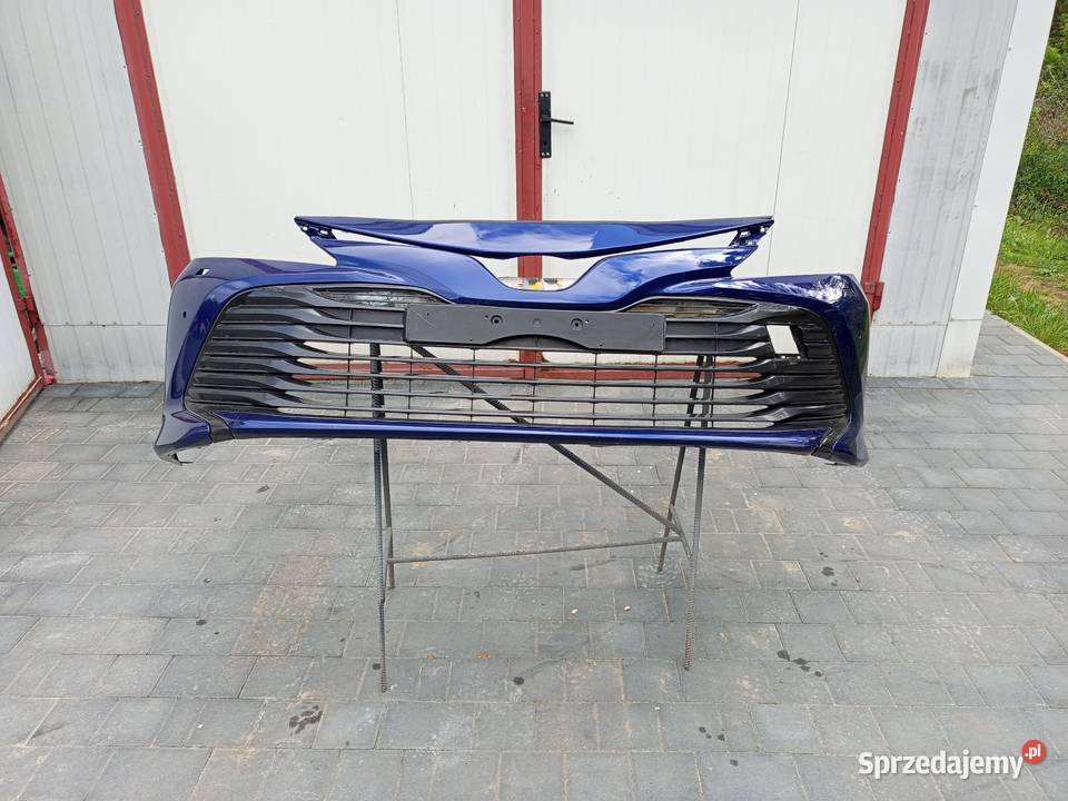 Toyota camry VIII zderzak przedni osobowe mazowieckie