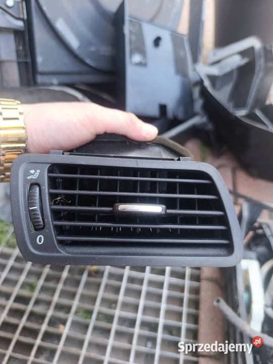 Volkswagen Passat b6 prawa kratka nawiewu osobowe śląskie Łaziska Górne