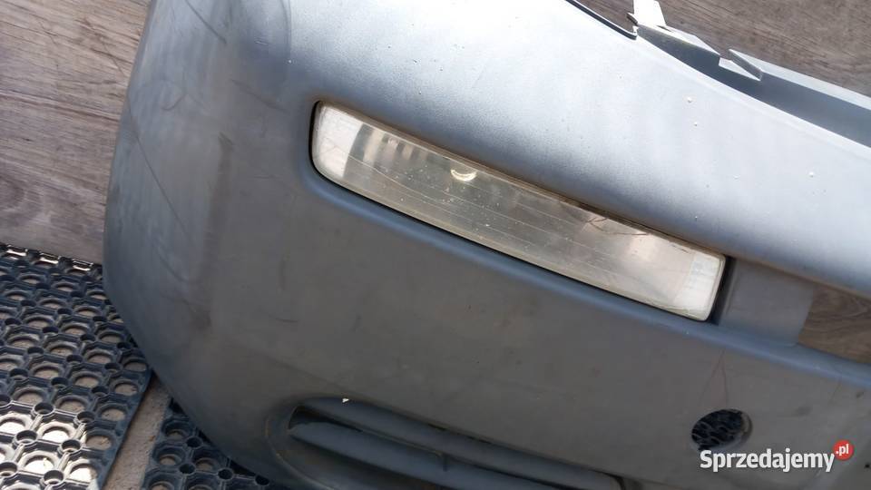 TRAFIC II VIVARO A ZDERZAK PRZÓD osobowe Zbierkowo