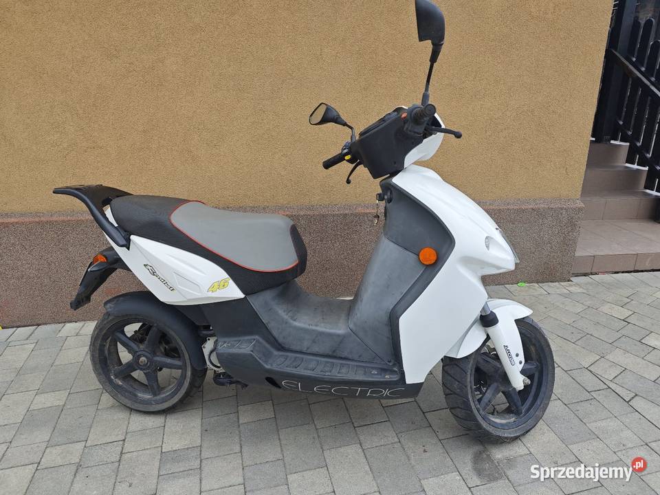 Skuter elektryczny Govecs skuter Motocykle, skutery, quady Pawłowice